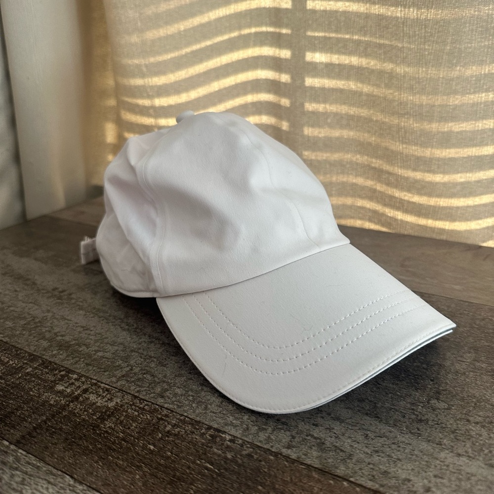 Lululemon baseball hat